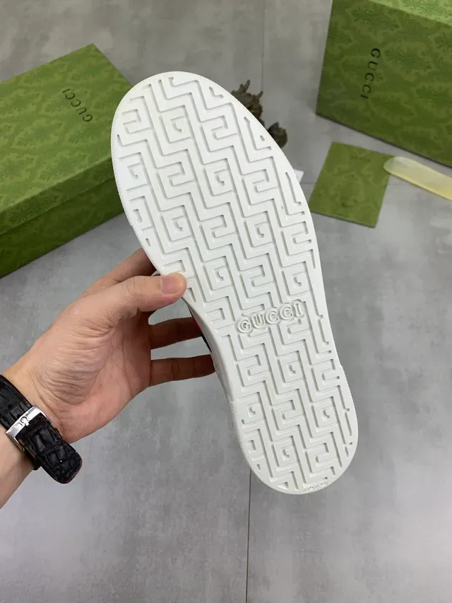Gucci Ace Blanc Vert Rouge Web Strap Lifestyle Sneakers 2