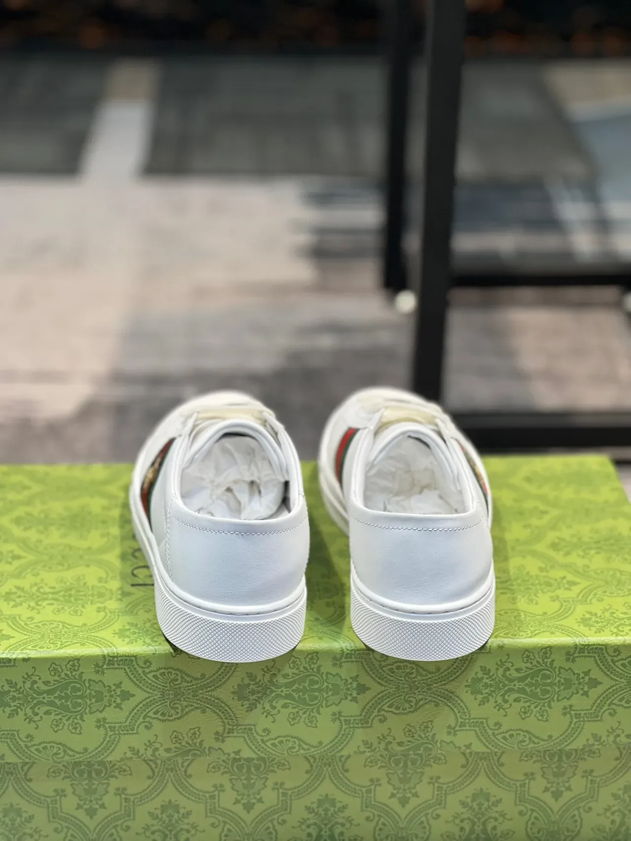 Gucci Ace 白绿红 Web Stripe Bee Embroidery 生活方式运动鞋 2