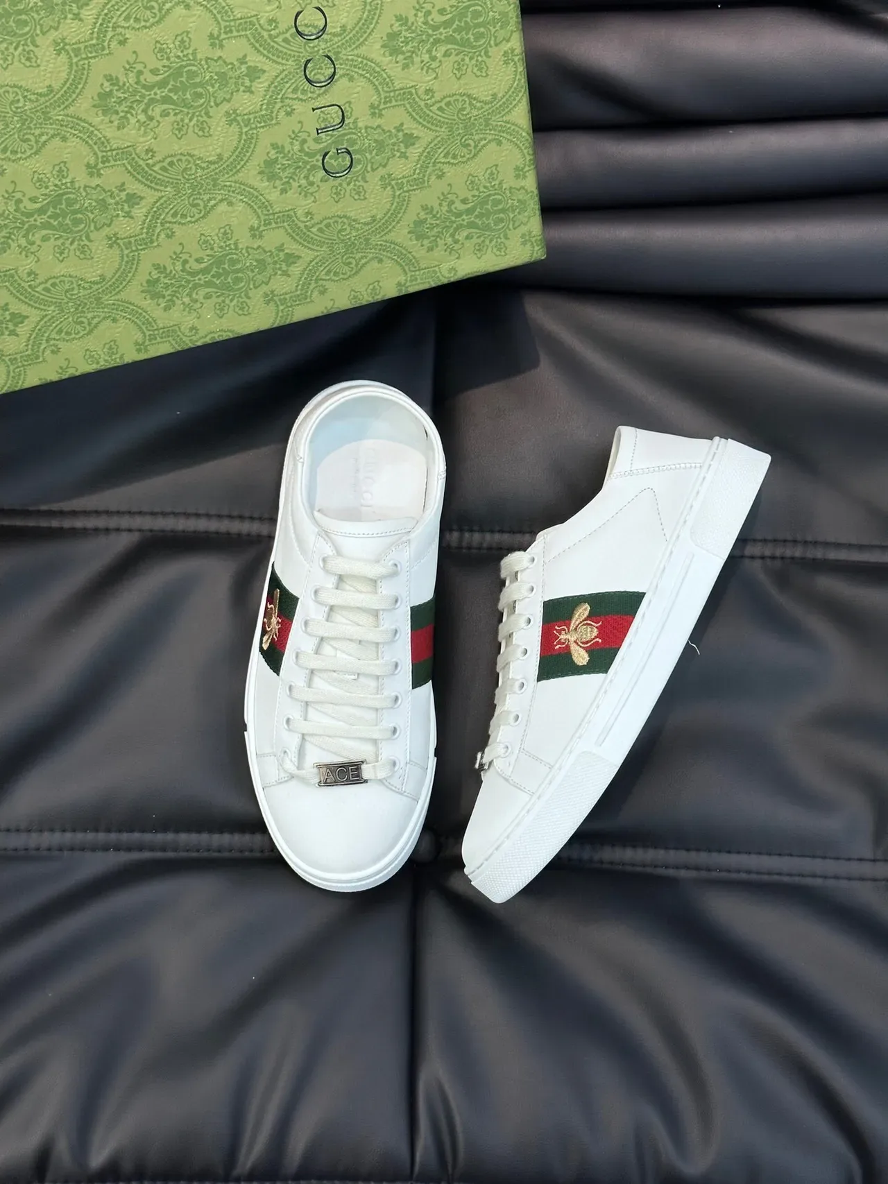 Gucci Ace أبيض أخضر أحمر ويب سترايب تطريز نحلة أسلوب حياة حذاء رياضي 3