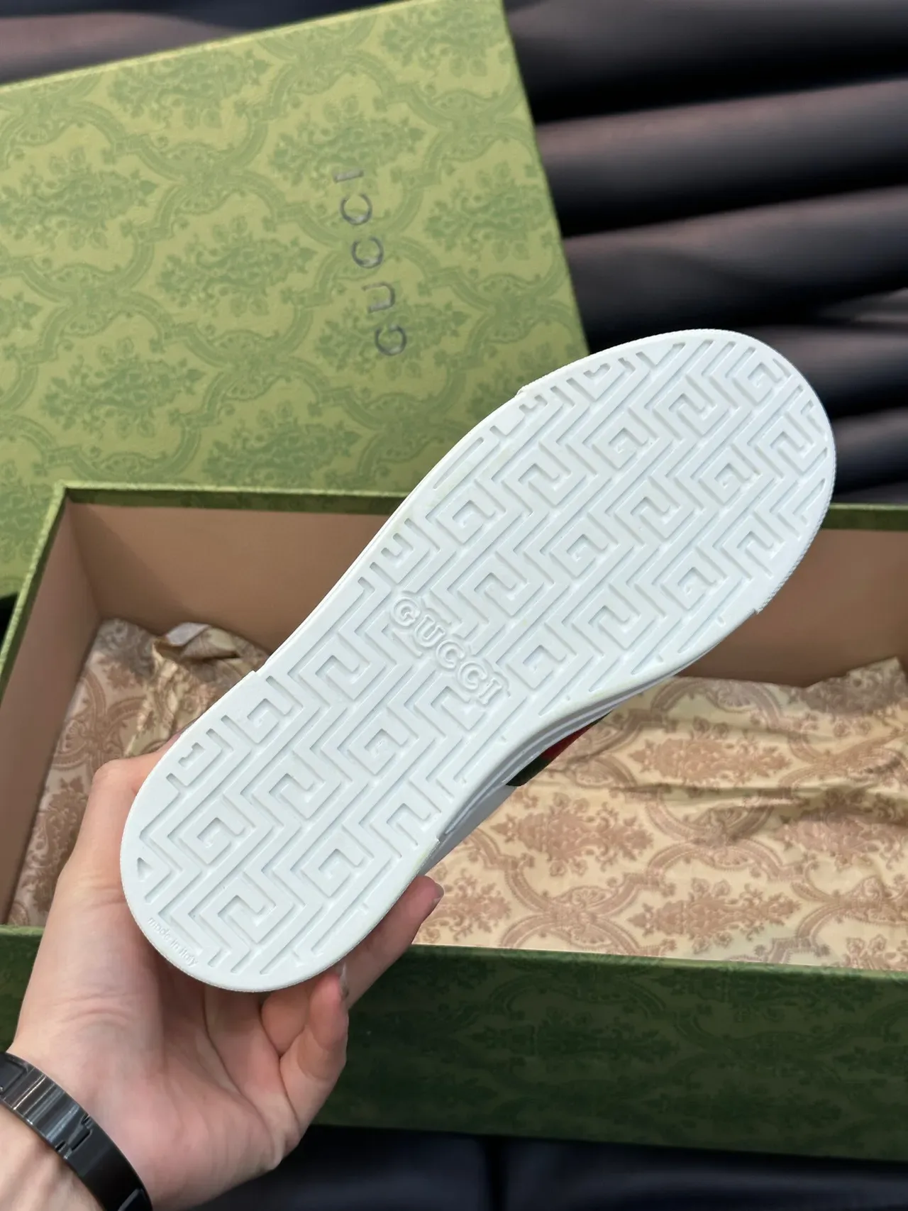 Gucci Ace أبيض أخضر أحمر ويب سترايب تطريز نحلة أسلوب حياة حذاء رياضي 8