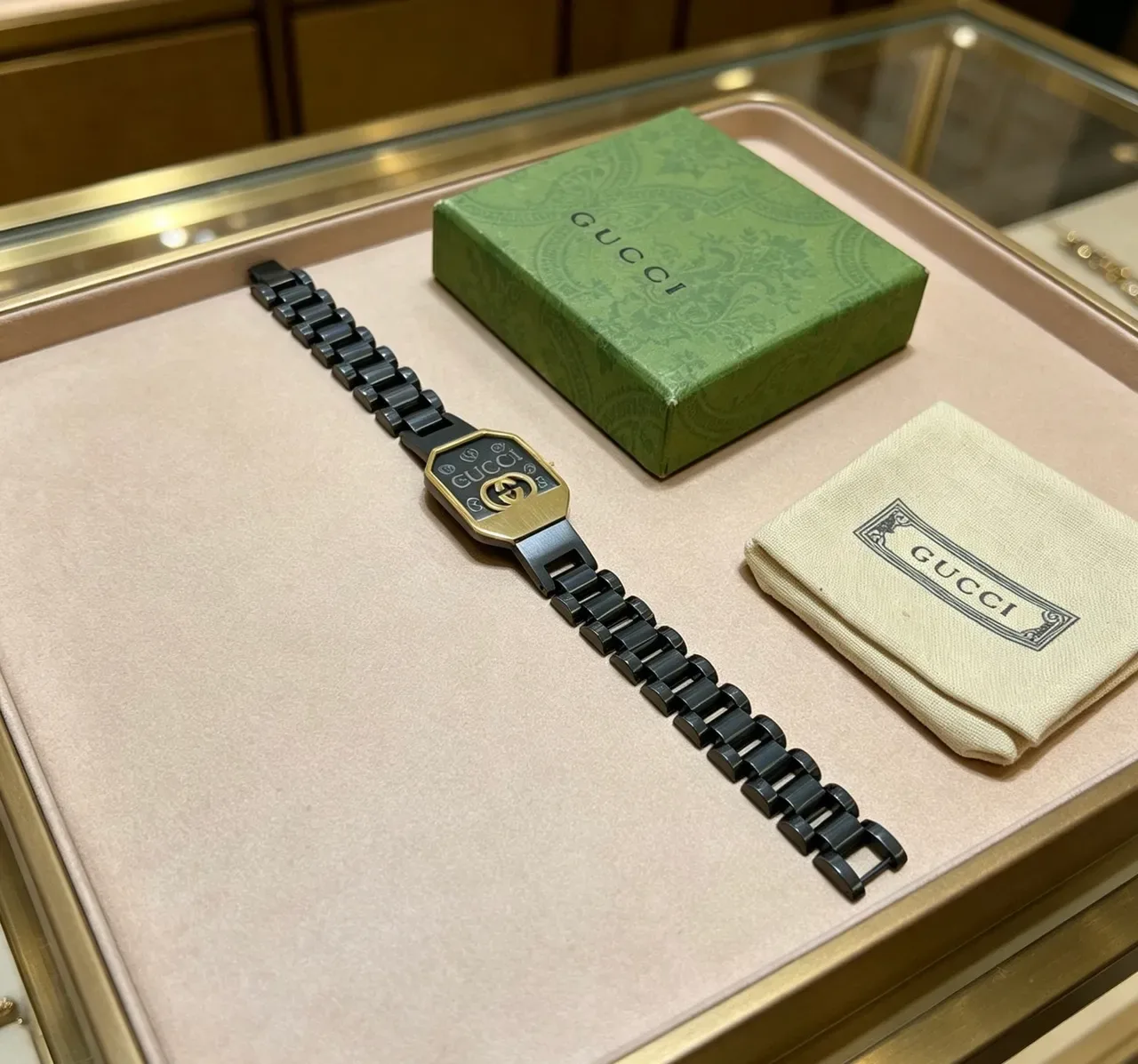 Gucci Black Ceramic and Gold-Tone Interlocking G Bracelet 7