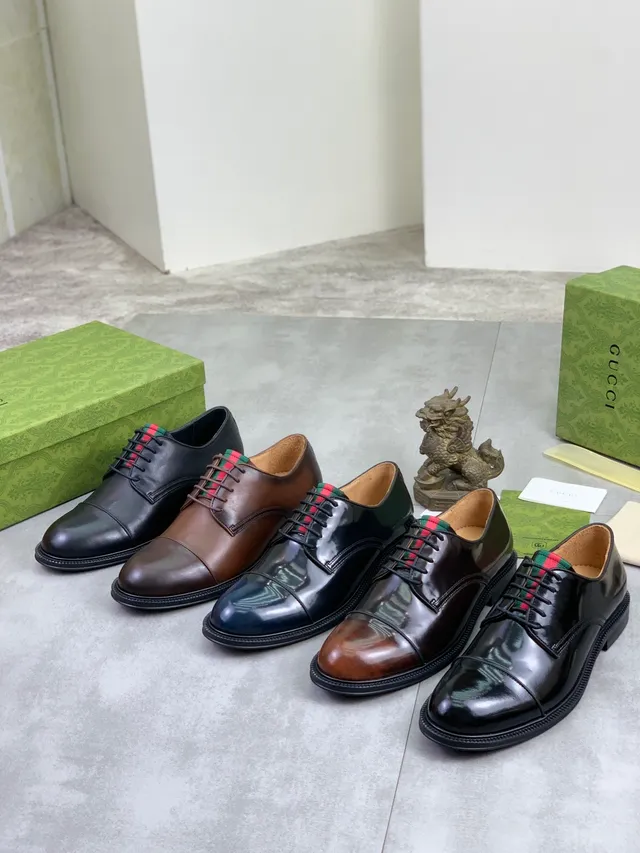 Gucci Chaussures Oxford Noir Multicolore à Bout Cap Semelle en Caoutchouc et Coutures en Caoutchouc 6