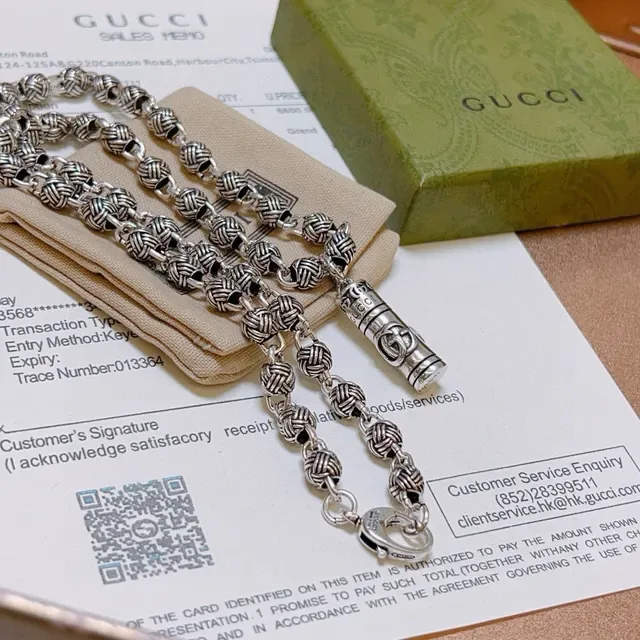 Gucci Collier Chaîne Tressée Pendentif Cylindrique 6