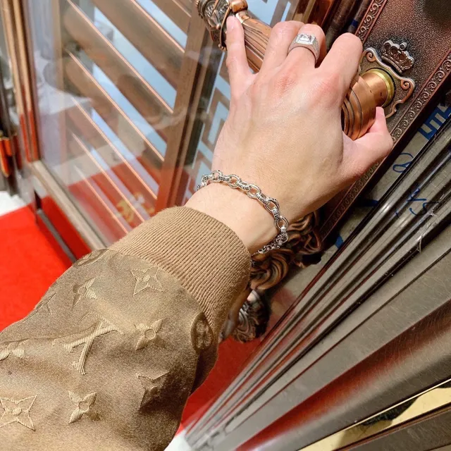 Gucci Engraved Logo Chain Bracelet 6