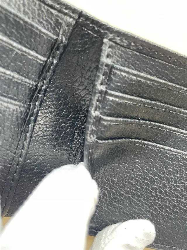 Gucci GG Marmont 黑色压花单色短款钱包 2