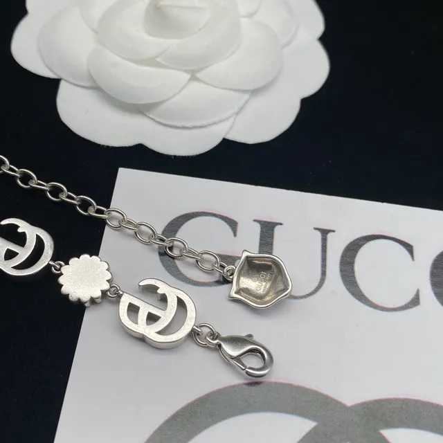 Gucci GG Marmont Interlocking G and Floral Motif Necklace 3