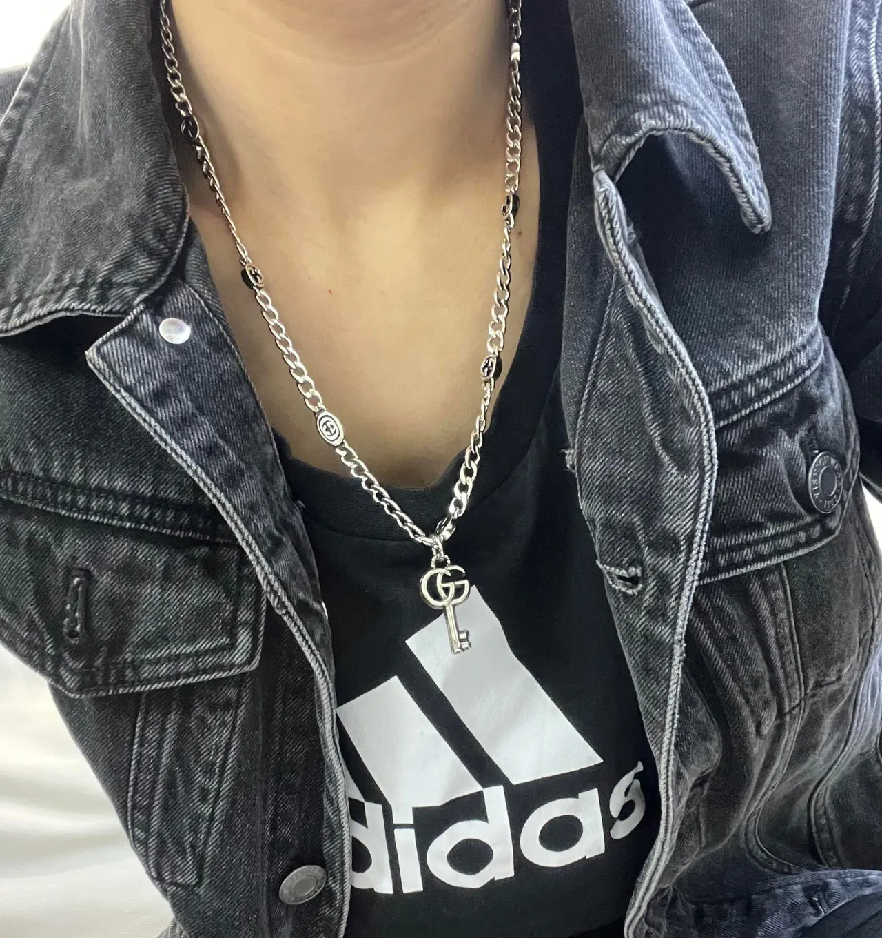 Gucci GG Marmont Pendentif Clé Chaîne Argentée Collier 5