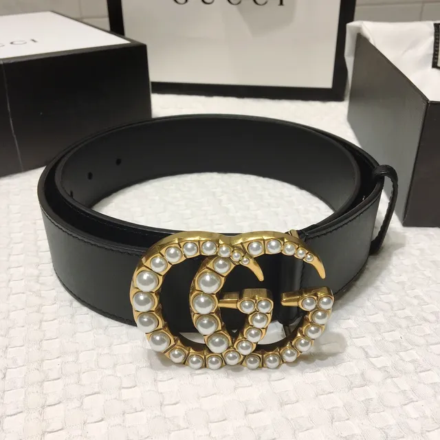 Gucci GG Marmont Ceinture en cuir noir ornée de perles dorées 2