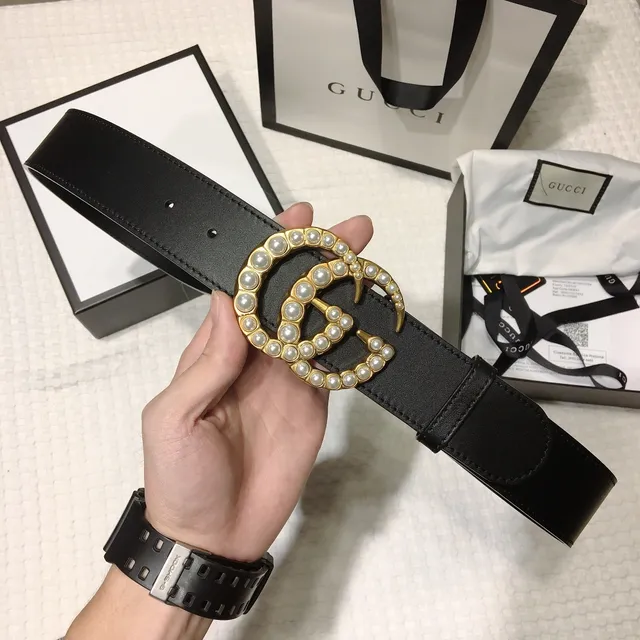 Gucci GG Marmont Ceinture en cuir noir ornée de perles dorées 4