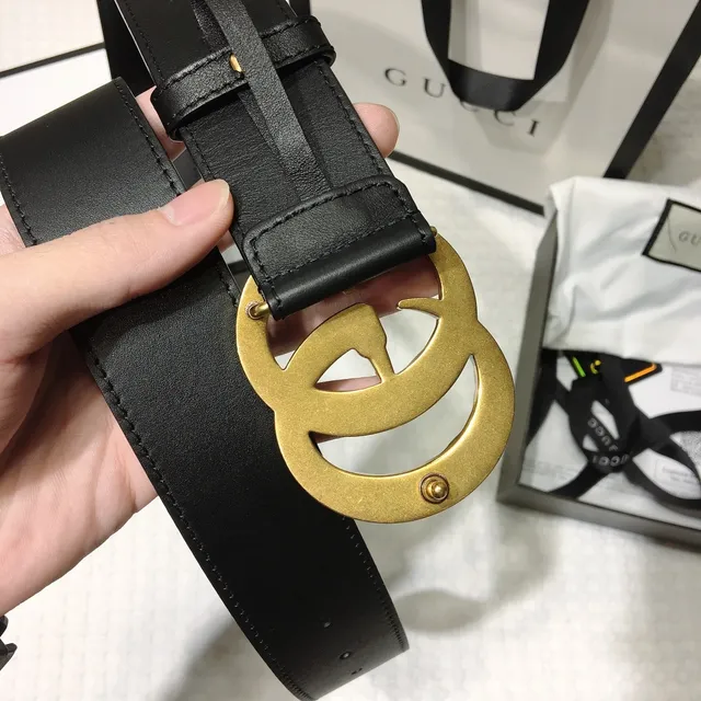 Gucci GG Marmont Ceinture en cuir noir ornée de perles dorées 7