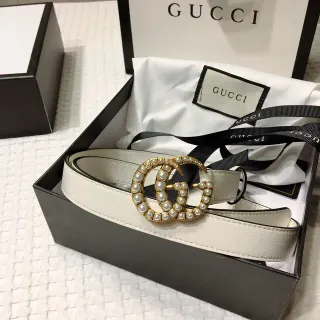Gucci GG Marmont मोती-शोभा वाला ऑफ-व्हाइट चमड़े का पट्टा