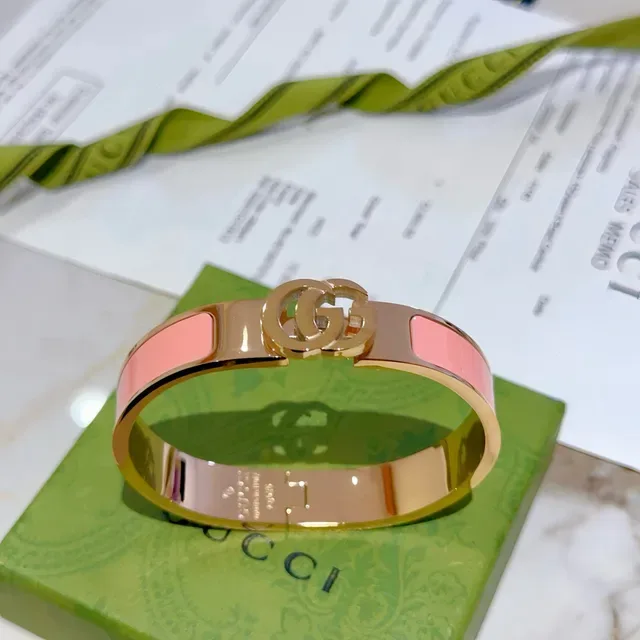 Gucci GG Marmont سوارة إنامل وردي ذهبي الدرجة صلبة 6