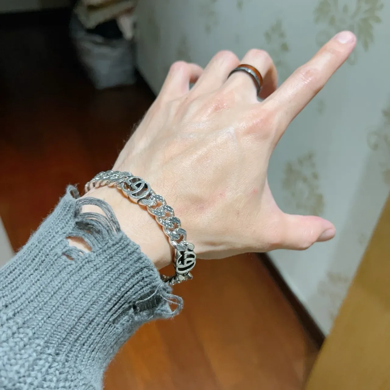 Gucci GG Marmont Argent Noir Chaîne Curb Épaissie Médaillons G Entrelacés Bracelet 4