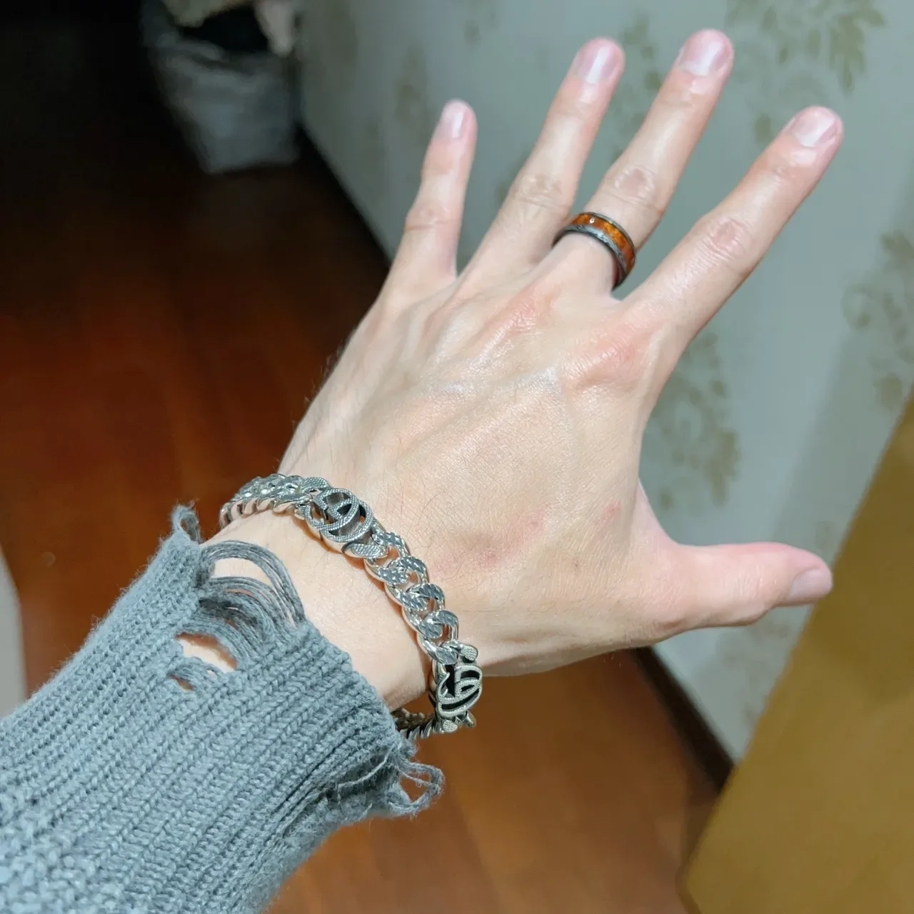 Gucci GG Marmont Argent Noir Chaîne Curb Épaissie Médaillons G Entrelacés Bracelet 8
