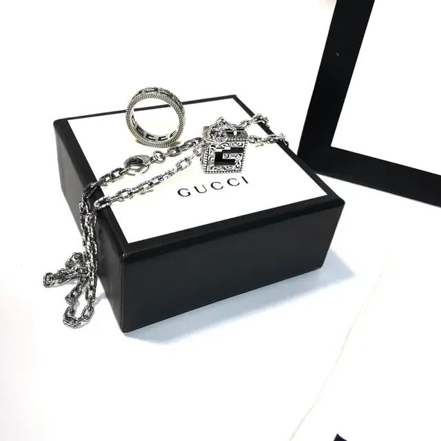 Gucci GG Marmont Silver Black Square Pendant Interlocking G Motif Necklace 8