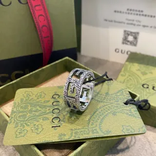 Gucci GG Marmont चाँदी सज्जित फाइलिग्री interlocking G मोटिफ अंगूठी