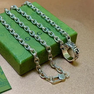 Gucci GG রূপালী সবুজ আন্তঃসংযুক্ত G-Link চেইন অক্সিডাইজড ফিনিশ হার