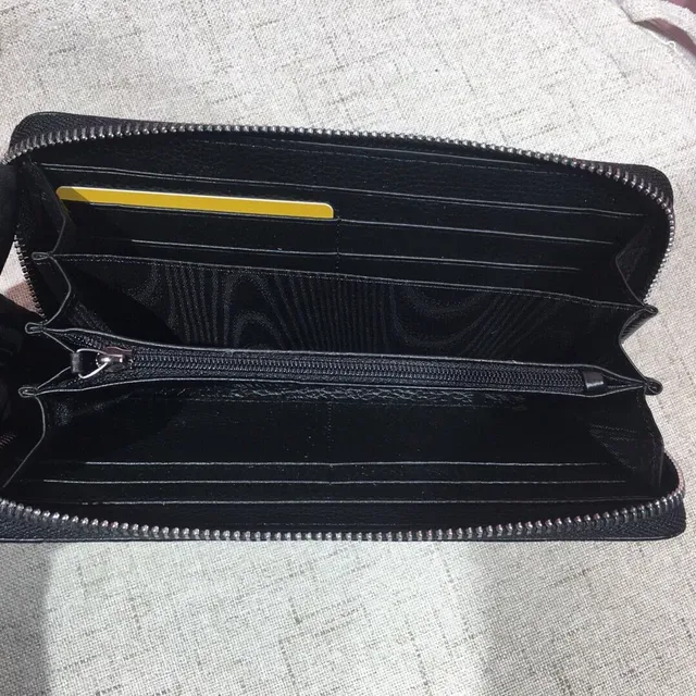 Gucci GG Supreme Beige and Black Long Wallet 2
