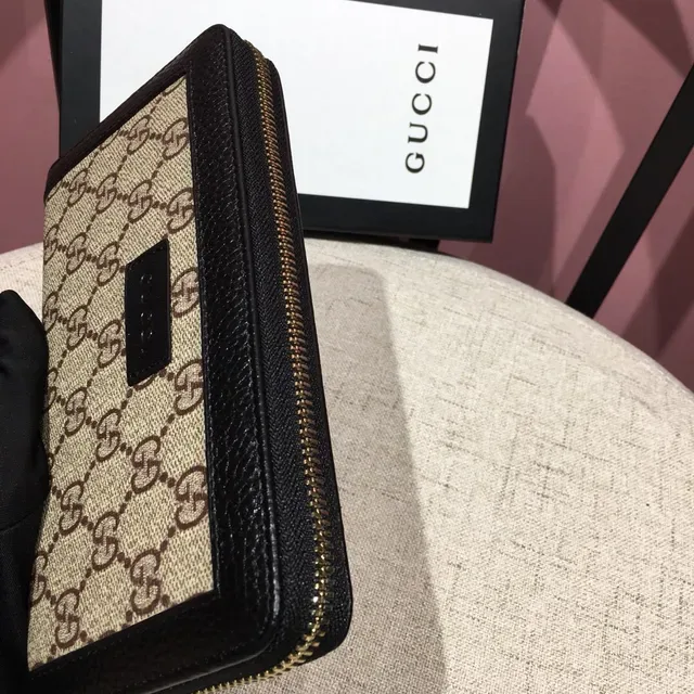 Gucci GG Supreme Beige and Black Long Wallet 4