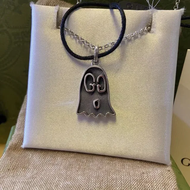 Gucci Ghost Argent Noir Pendentif Interlocking GG Motif Collier 3