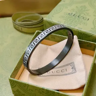 سوار Gucci Greca أسود وأبيض المفتاح اليوناني