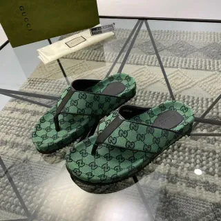 Gucci Verde Preto GG Monogram Lona Sandálias Thong Strap