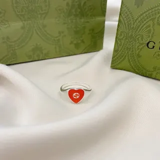 Gucci হার্ট সিগনেট রিং লাল এনামেল সিলভার-টোন রিং