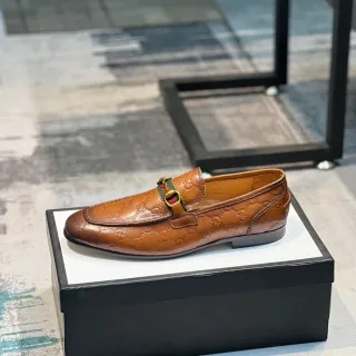 Gucci Horsebit 1955 GG-এমবসড লেদার লোফার