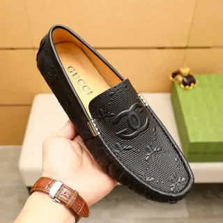 Gucci Horsebit 1955 काले टेक्स्चर्ड लेदर लोअफर