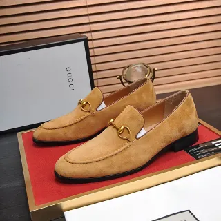 Gucci Horsebit 1955 حذاء لوفر دايم بني فاتح