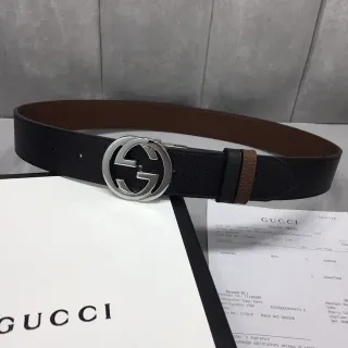 Gucci Interlocking G Cinto de couro preto e marrom