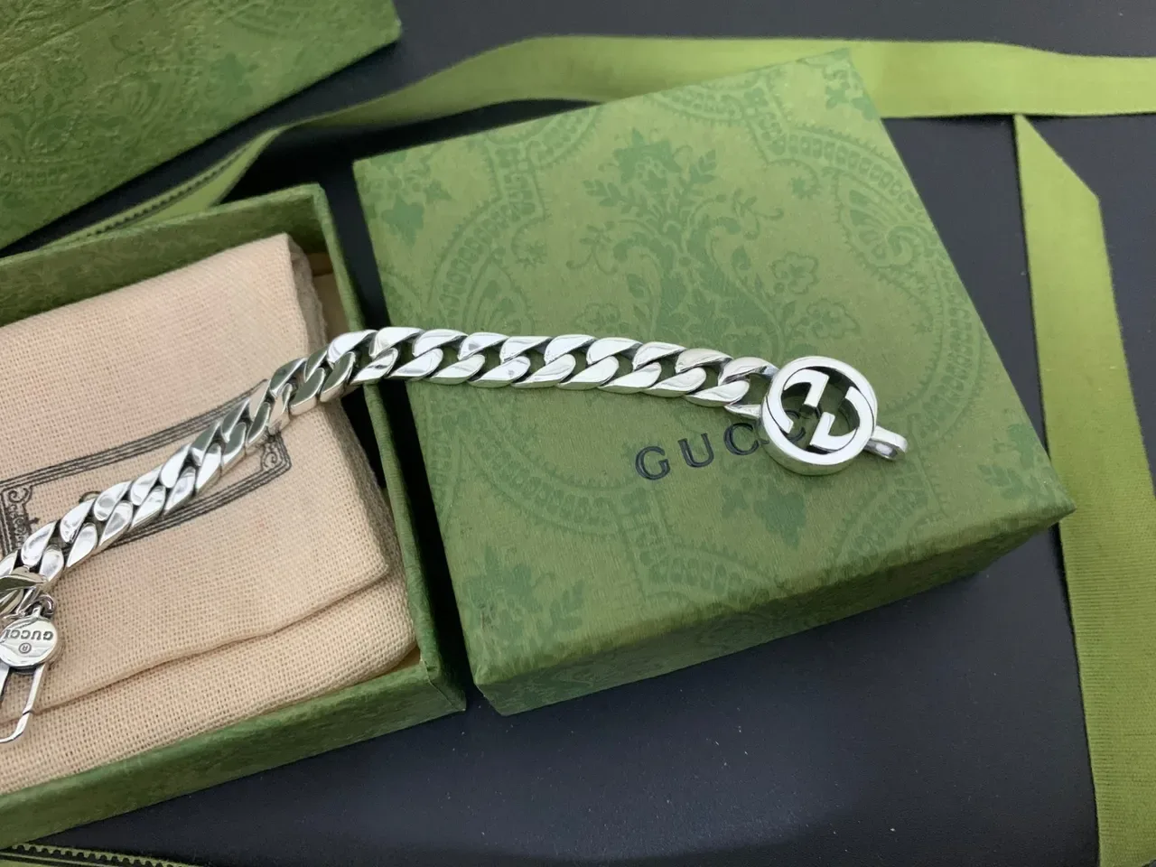 Gucci Interlocking G Curb-Link Silver Bracelet 7