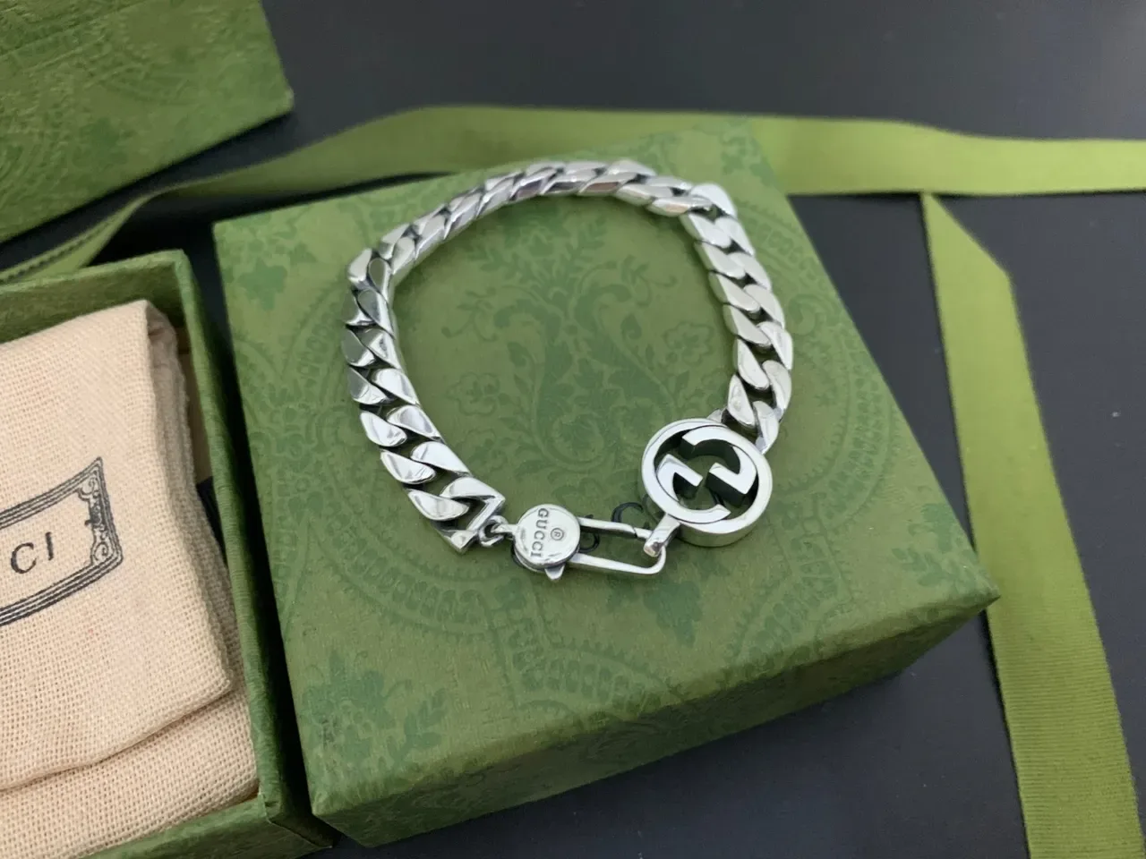Gucci Interlocking G Curb-Link Silver Bracelet 8