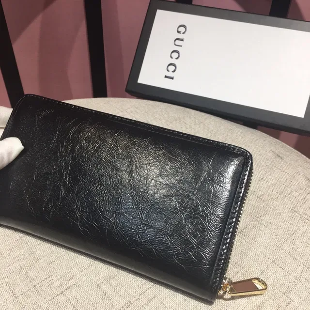 Gucci Interlocking G Zip-Around Billetera larga de cuero negro 8