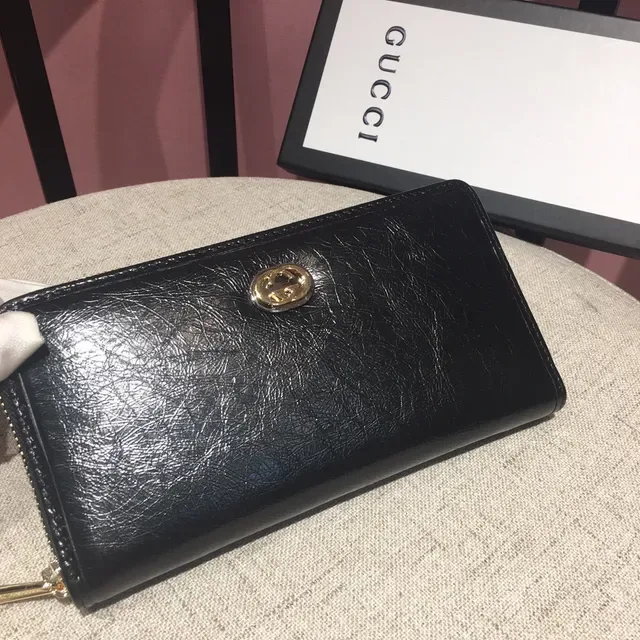 Gucci Interlocking G Zip-Around Billetera larga de cuero negro 9