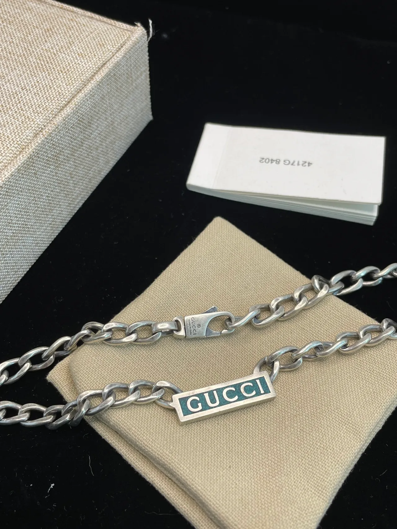 Gucci Logo Bar 珐琅坠银链项链 3