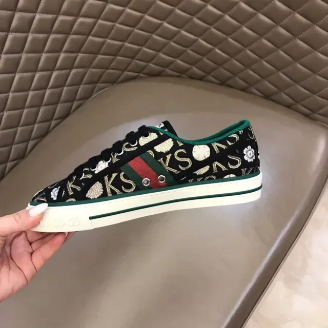 Gucci Monogram-Print Web Stripe Lifestyle Zapatillas 3