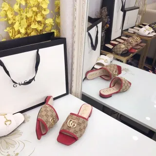 Gucci Ophidia Beige Rojo Monogram Canvas Gold-Tone GG Hardware zapatillas