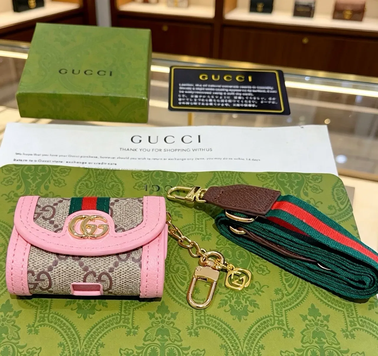 Gucci Ophidia Bolsa Cruzada de Lona Monograma Rosa Bege com Flap-Top 7