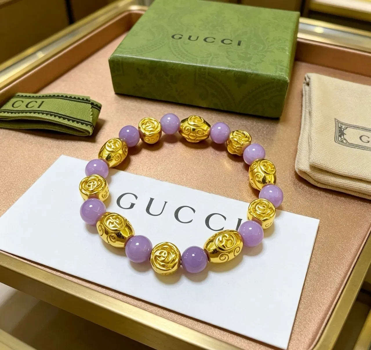 سوار Gucci معدني خرز بنفسجي وذهبي 7