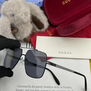 Gucci نظارات شمسية إطار معدني مستطيل تدرج رمادي