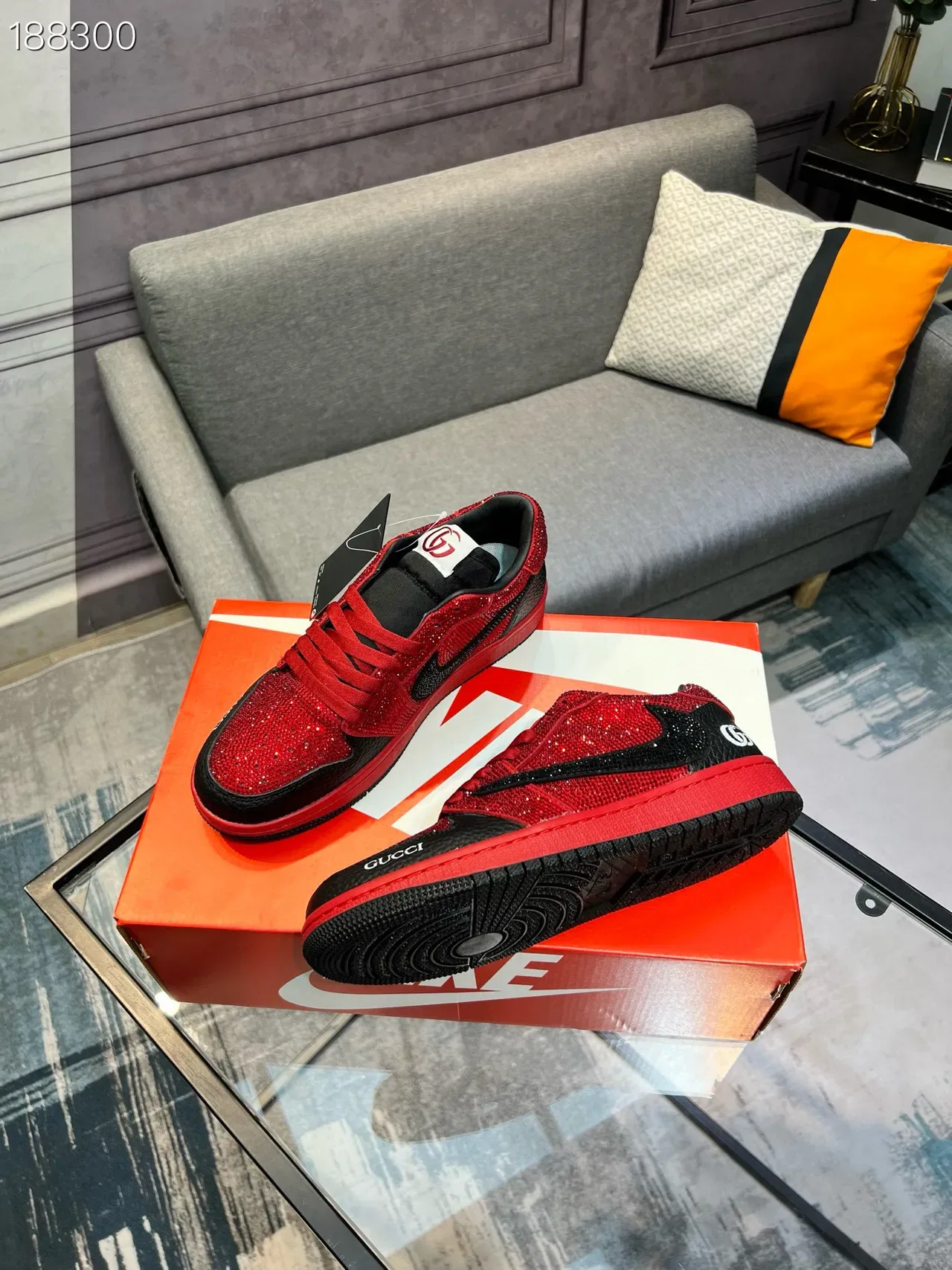 Gucci Zapatillas Lifestyle Rojo Negro con Cristales de Bajo Top 8