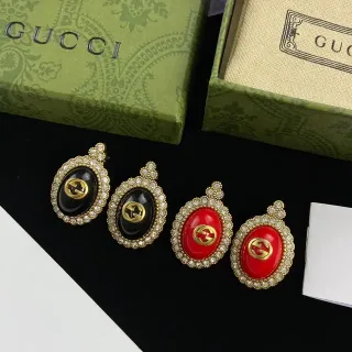 Gucci लाल সোনা ওভাল ড্রপ সিলুয়েট পেভ ক্রিস্টাল হ্যালো ইয়াররিংস
