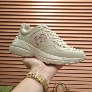 Gucci Rhyton Beige Pink Zapatillas Lifestyle con Suela Gruesa de Cuero Superior