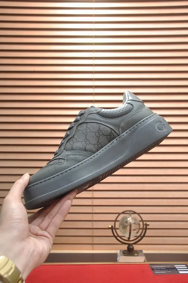 Gucci Rhyton ग्रे GG Monogram लाइफस्टाइल स्नीकर 6
