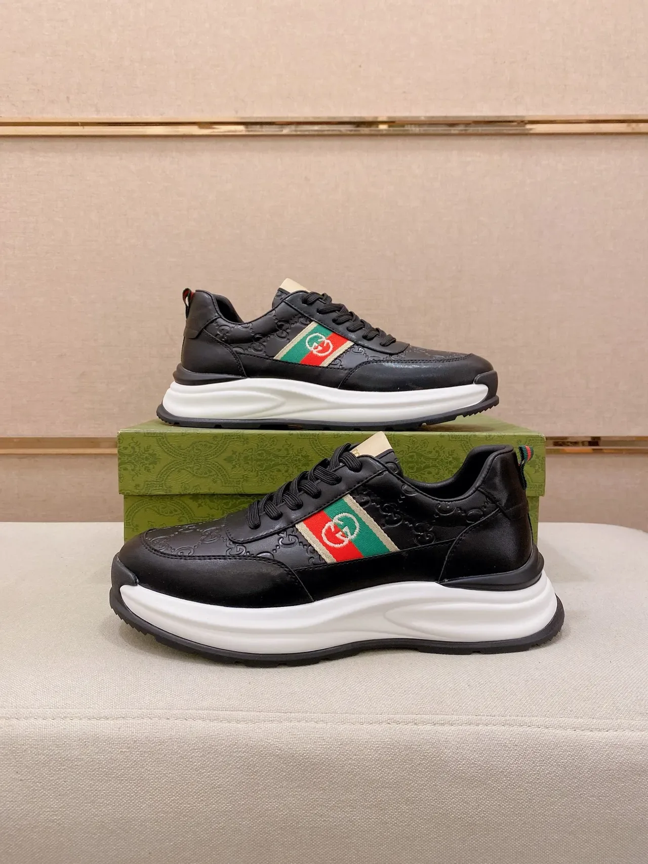 Gucci Screener Sneakers Lifestyle أسود أبيض جلد علوي مطبوع GG Monogram 7