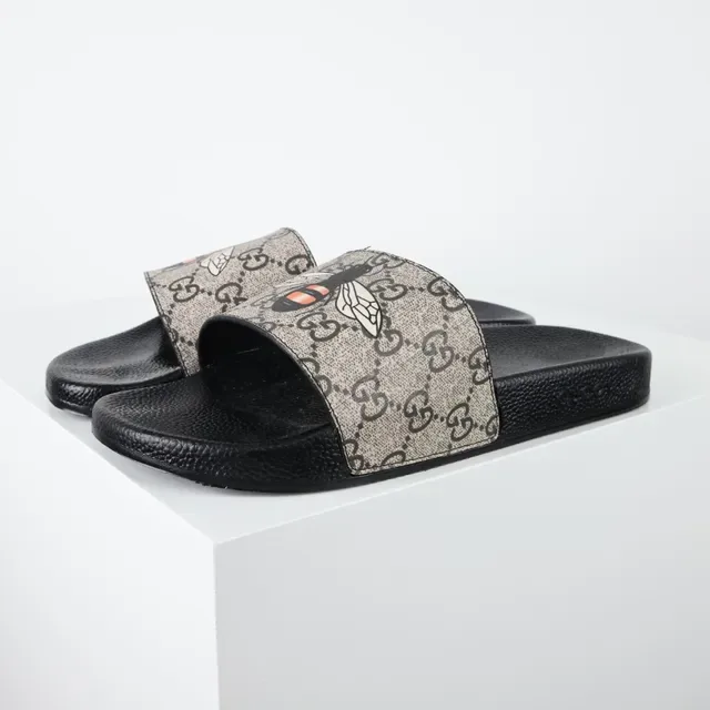 Gucci Screener GG Canvas Bee Motif Slippers 2