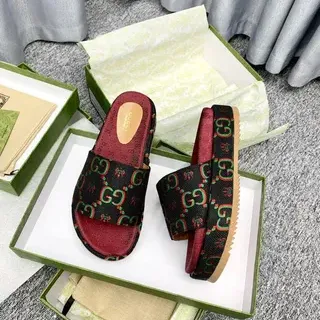 Gucci Screener GG Supreme Negro Rojo Verde Zapatillas de plataforma