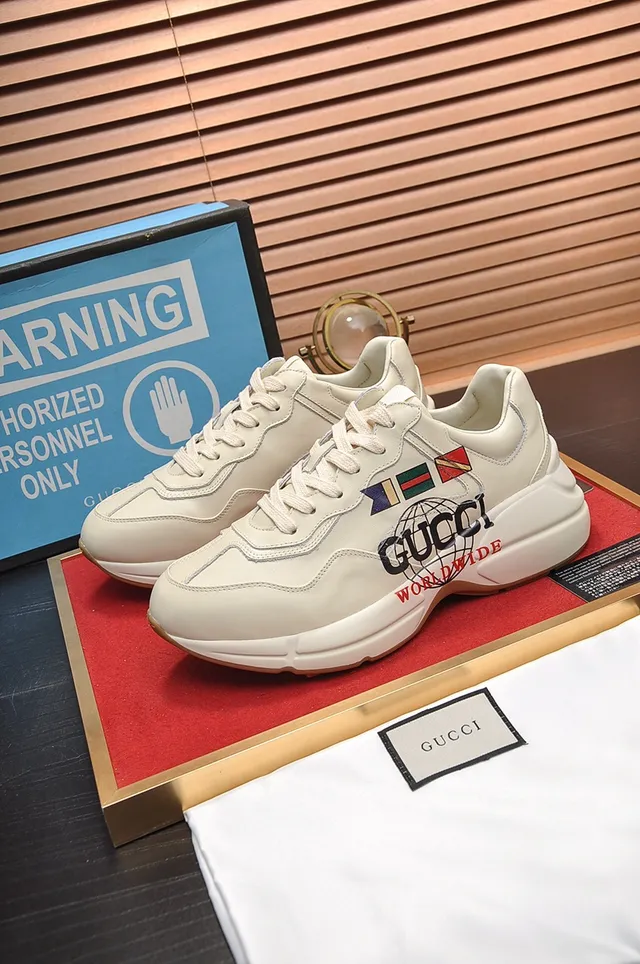 Gucci Screener Off-White Globe and Flags Chunky Sneakers 4