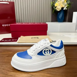 Gucci Screener Zapatillas Lifestyle de Cuero Blanco y Azul